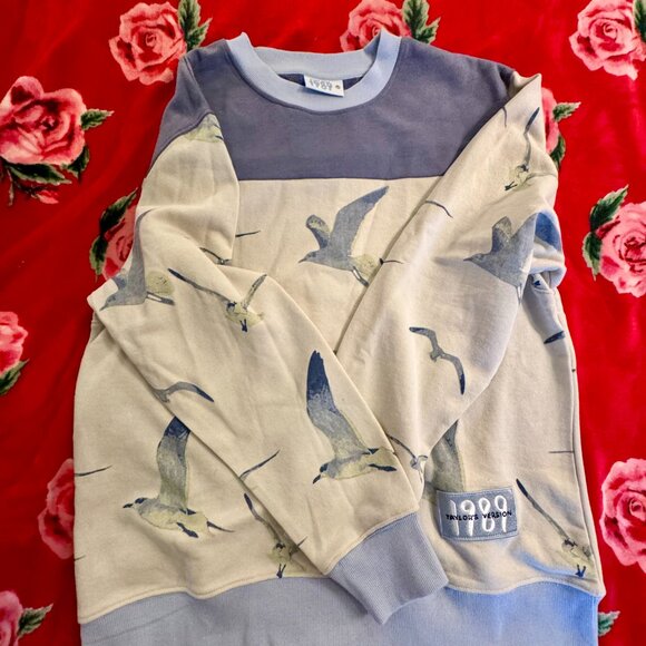 Taylor Swift 1989 (Taylor’s Version) Seagull Crewneck Sweatshirt Blue/Beige M - Picture 6 of 11